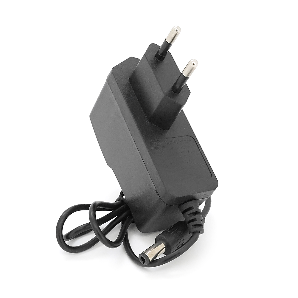 Зарядний пристрій для Li-Ion акумуляторів 12V (12,6V / 3S) 1A, штекер 5,5х2,5мм, BOX