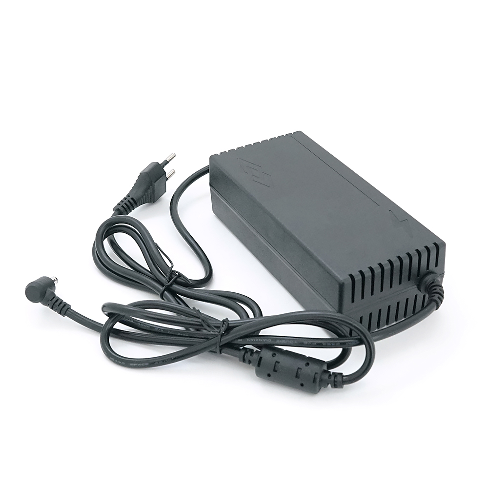Зарядний пристрій для акумуляторів Li-ion 16,8V,4S,10A, штекер 5,5х2,5мм, 135x55x45mm