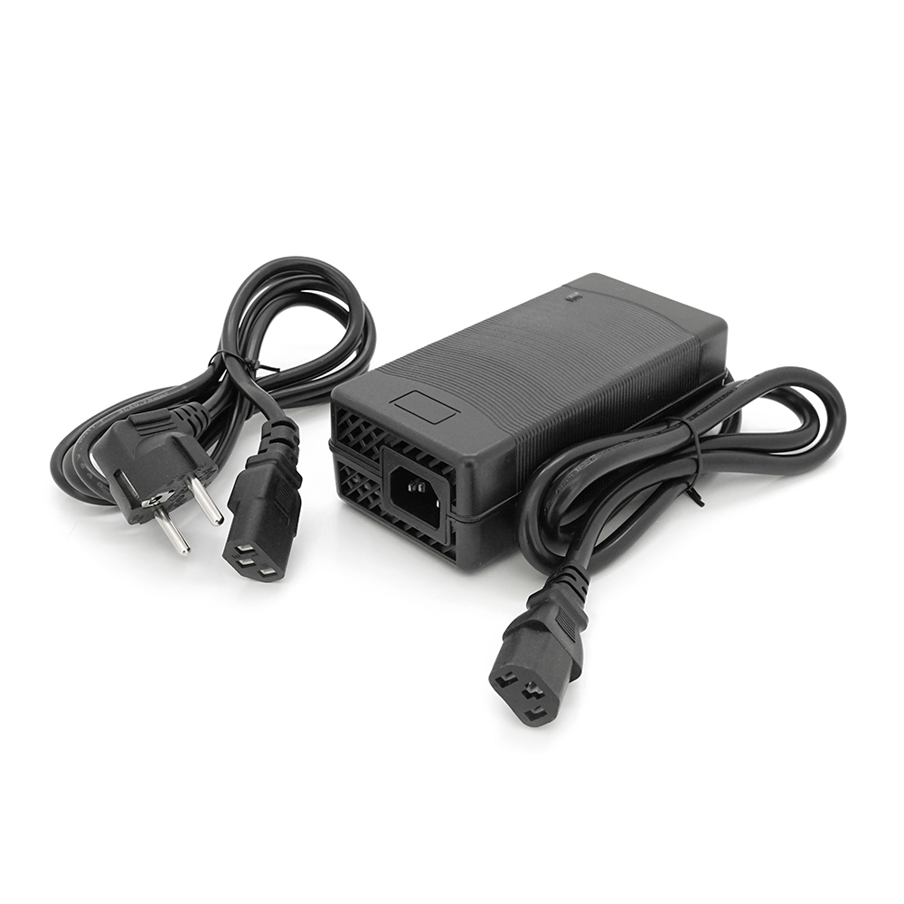 Зарядний пристрій для акумуляторів Li-ion 16,8V,4S,15A, штекер Triangle plug (T-tipe / IEC / C13 N+L-), 135x55x45mm